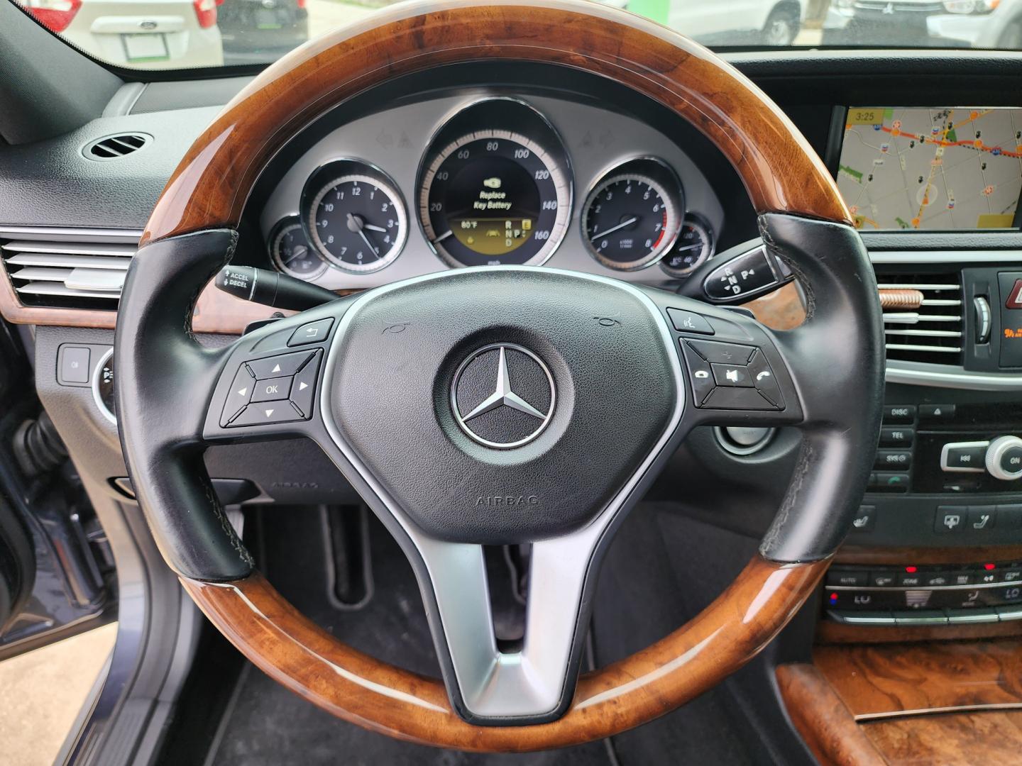 2012 BLACK Mercedes-Benz E-Class E350 (WDDHF5KB2CA) with an 3.5L V6 DOHC 24V engine, 7-Speed Automatic transmission, located at 2660 S.Garland Avenue, Garland, TX, 75041, (469) 298-3118, 32.885551, -96.655602 - Welcome to DallasAutos4Less, one of the Premier BUY HERE PAY HERE Dealers in the North Dallas Area. We specialize in financing to people with NO CREDIT or BAD CREDIT. We need proof of income, proof of residence, and a ID. Come buy your new car from us today!! This is a Very clean 2012 MERCEDES E3 - Photo#11